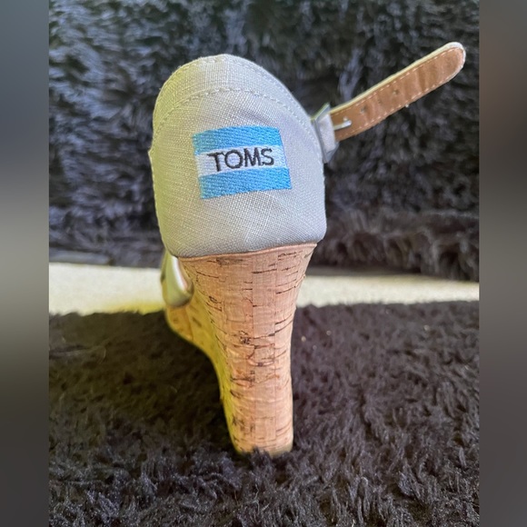 TOMS Light Blue Sandal Wedges Size 8 - Picture 3 of 4